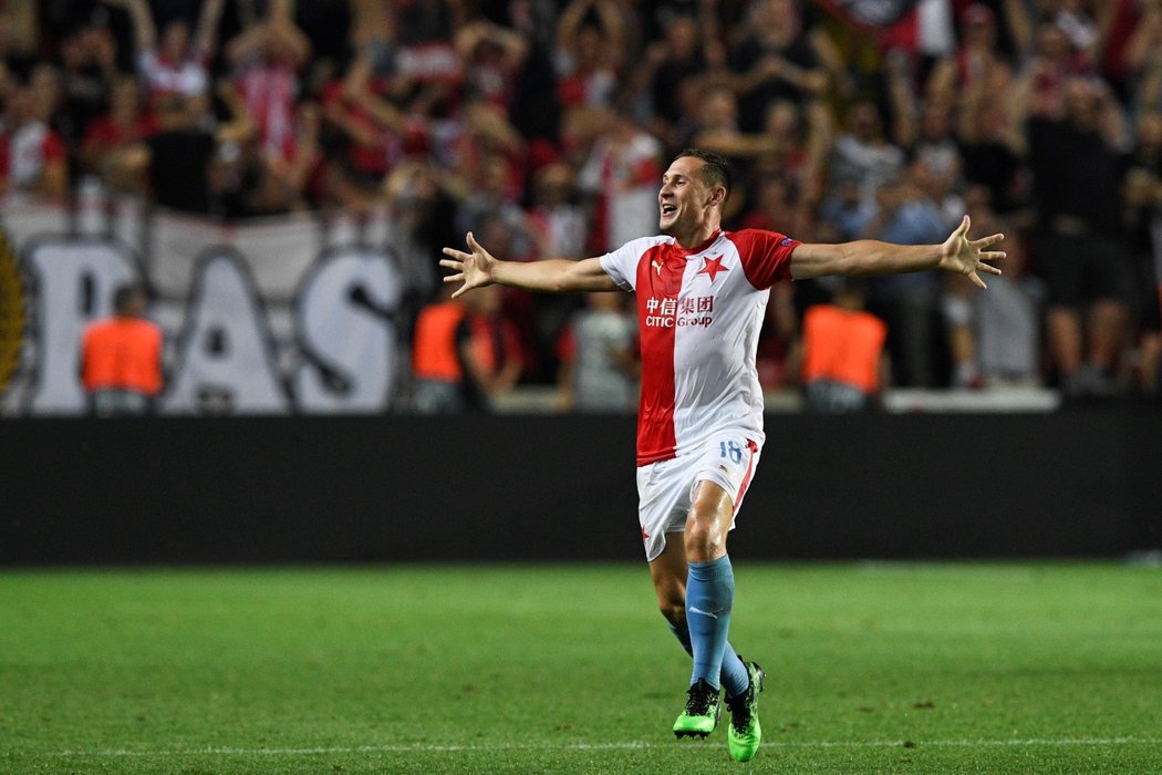 Hrdina Slavie Jan Bořil pojistil postup sešívaných do základní skupiny Ligy mistrů