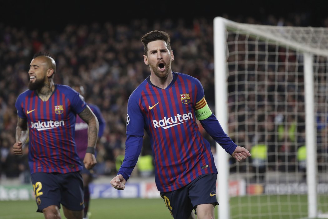 Tři góly jako jeho velký rival sice nedal, ale i přesto Lionel Messi dokázal na úterní hattrick Cristiana Ronalda z Juventusu najít rychlou odpověď.