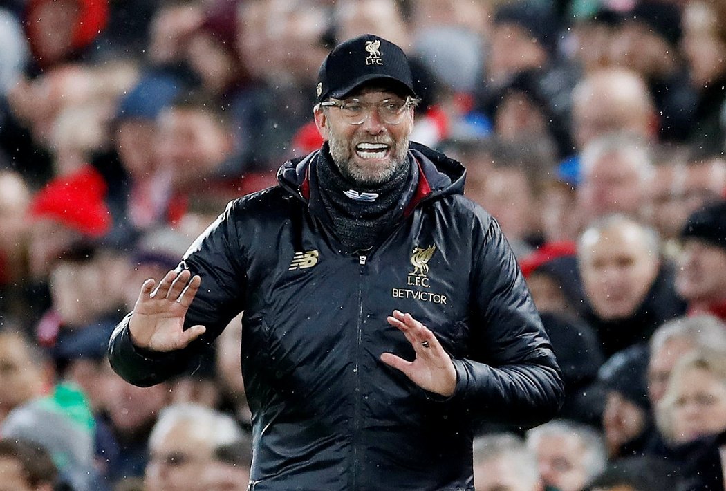 Trenér Liverpoolu Jurgen Klopp během osmifinále Ligy mistrů proti Bayernu Mnichov