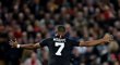 Kylian Mbappé oslavuje gól během zápasu s Liverpoolem