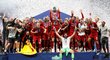Hráči Liverpoolu po dlouhé době slaví první významnou trofej