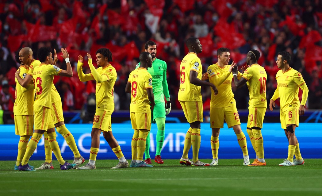 Liverpool nastoupil v Lisabonu ve žlutých dresech
