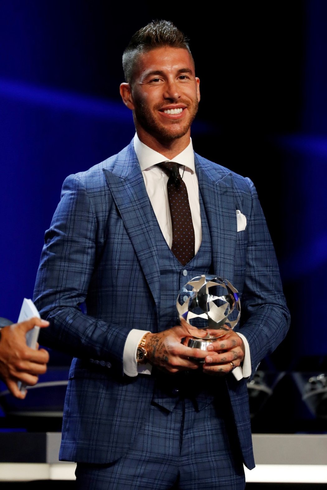 Sergio Ramos s cenou pro nejlepšího obránce roku během losu základních skupin Ligy mistrů