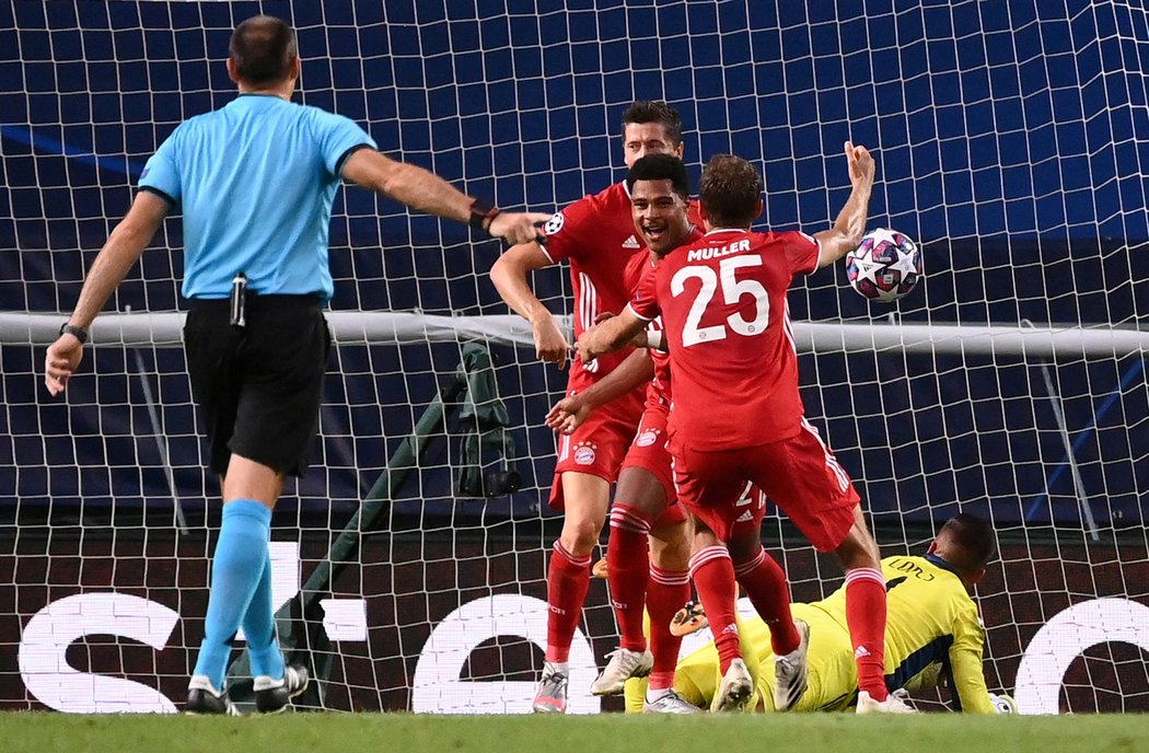 Bayern se už v prvním poločase dostal do vedení 2:0