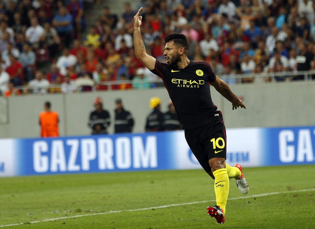 Sergio Aguero po dvou zahozených penaltách vstřelil hattrick