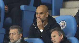 Guardiola zuřil kvůli sudímu, který ho poslal na tribunu: Vidí věci jinak