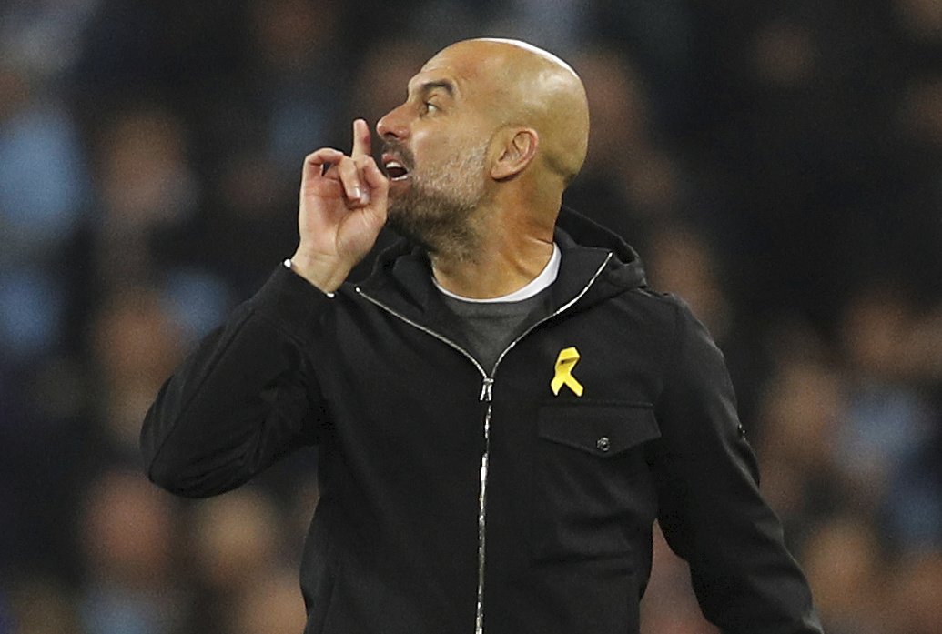 Pep Guardiola se velmi zlobil kvůli výkonu sudího Mateu Lahoze