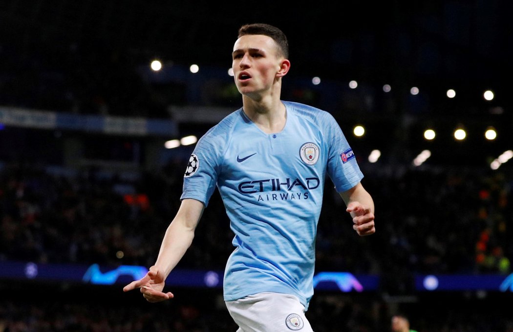 Talent Manchesteru City Phil Foden vstřelil v Lize mistrů gól Schalke