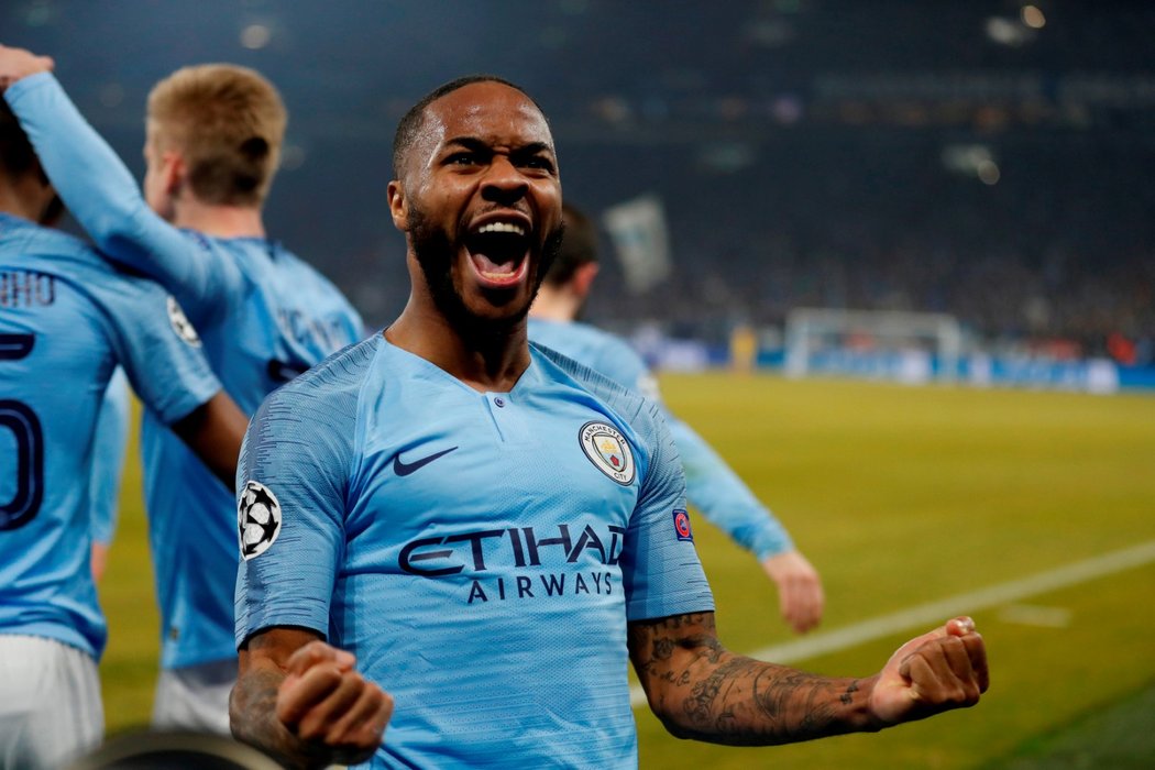 Raheem Sterling vstřelil rozdílovou branku osmifinále mezi Manchesterem City a Schalke 04