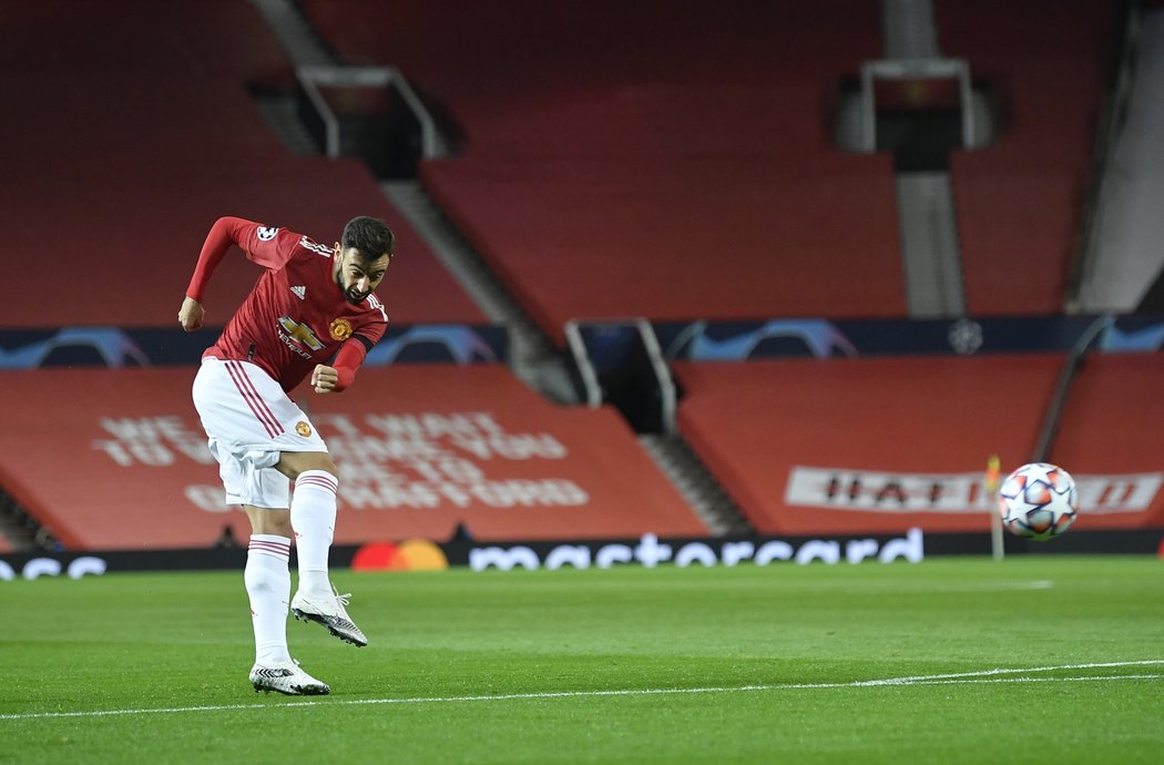 Bruno Fernandes dál táhne Manchester United, blýskl se i parádní trefou zpoza vápna