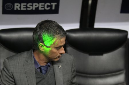 Ač byl oslňován, snažil se Mourinho zachovat klidnou tvář