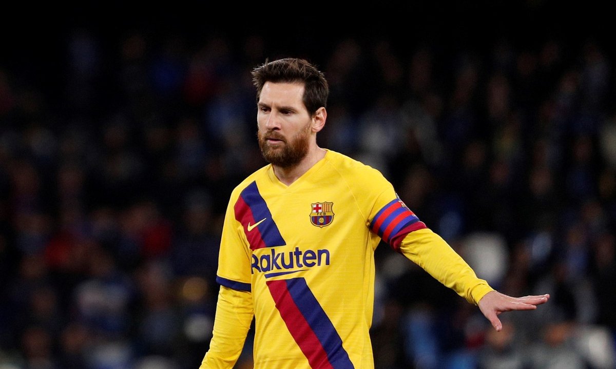 Hvězda Barcelony Lionel Messi v utkání osmifinále Ligy mistrů proti Neapoli