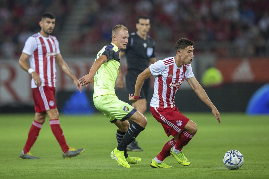 Plzeňský záložník Ondřej Mihálik v odvetě druhého předkola Ligy mistrů proti Olympiakosu Pireus