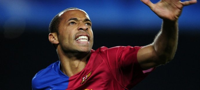 Thierry Henry slaví svůj první gól