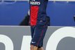 Edinson Cavani z Paris St. Germain slaví gól v zápase proti Olympiacosu Pireus