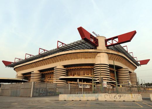 Příště poskytne místo pro úvodní ceremoniál známý stadion San Siro Příště poskytne místo pro úvodní ceremoniál známý stadion San Siro