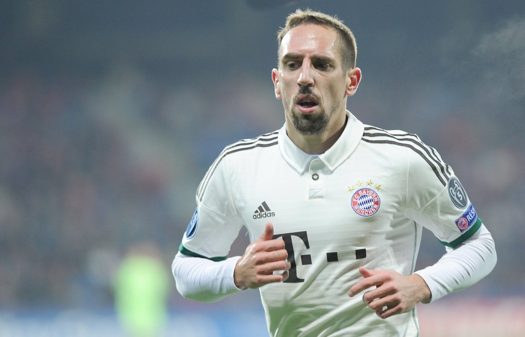 Franck Ribéry v utkání proti Plzni, kde se střelecky neprosadil