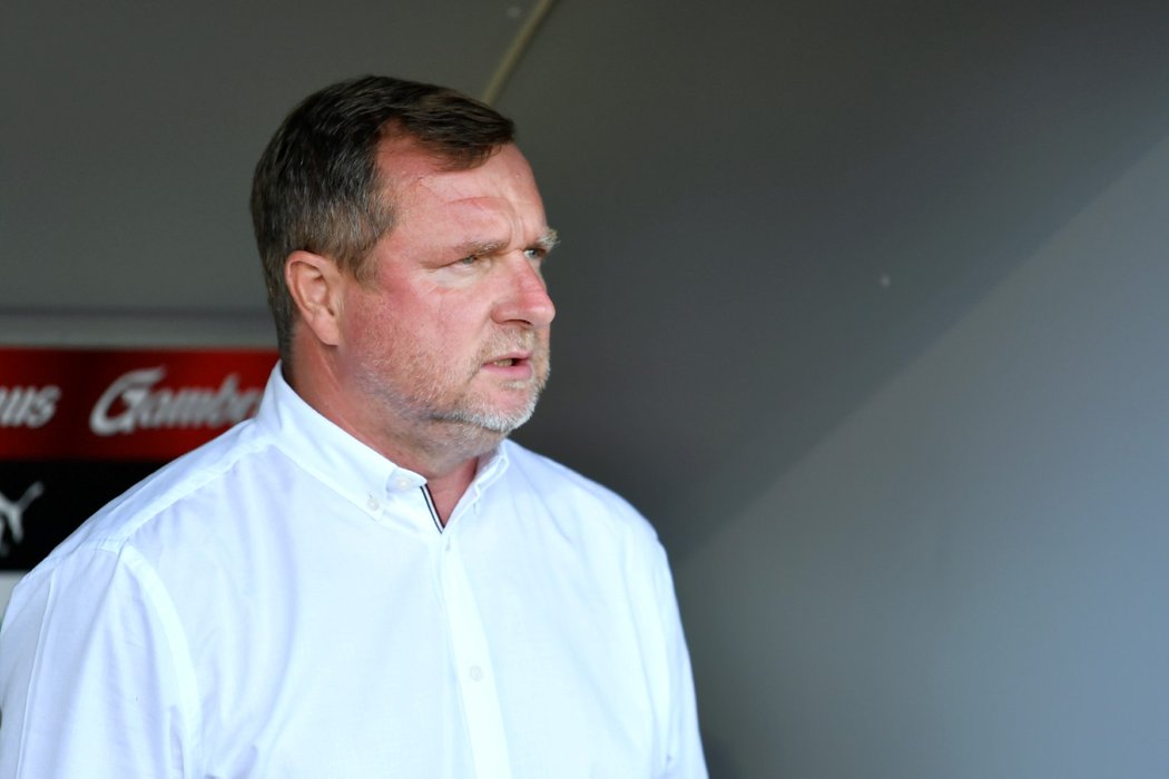 Trenér Plzně Pavel Vrba při zápase 2. předkola Ligy mistrů s Olympiakosem Pireus