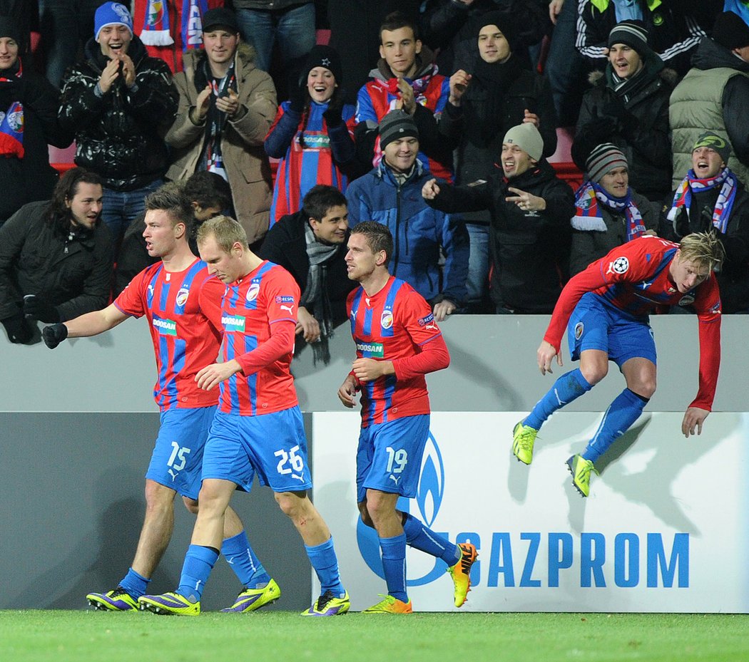 Plzeňská euforie po vítězné trefě Tomáše Wágnera do sítě CSKA Moskva