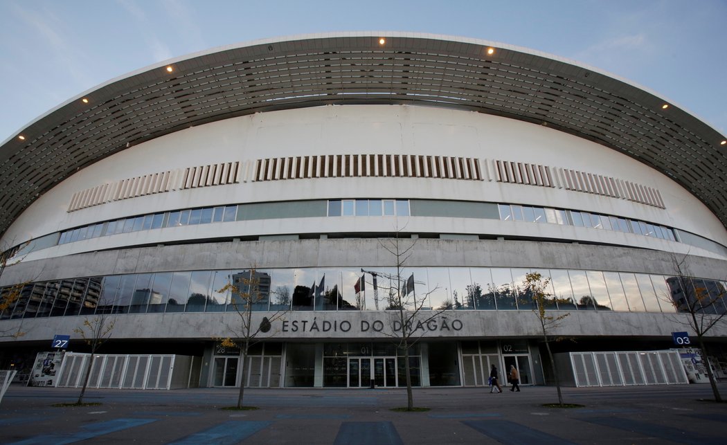 Estadio do Dragao má hostit finále Ligy mistrů místo Istanbula