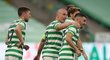 Fotbalisté Celticu Glasgow se radují ze čtvrté branky utkání proti KR Reykjavík