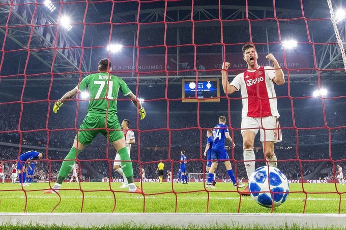 Ajax v boji o Ligu mistrů porazil Kyjev 3:1, Bern remizoval se Záhřebem Ajax v boji o Ligu mistrů porazil Kyjev 3:1, Bern remizoval se Záhřebem