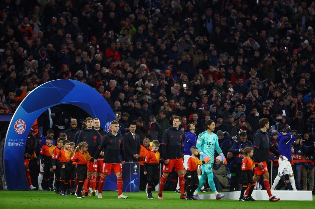 Nástup fotbalistů Bayernu a PSG v odvetě osmifinále LM