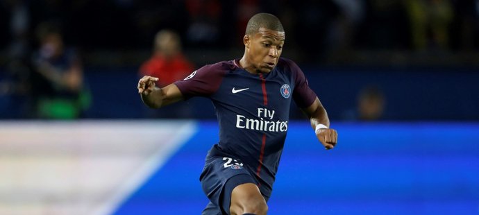 Francouzský supertalent Kylian Mbappé v zápase proti Bayernu