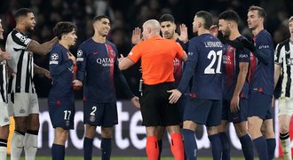 Newcastle se zlobí: Penalta se těžko kouše. Byli jsme lepší, řekl kouč PSG