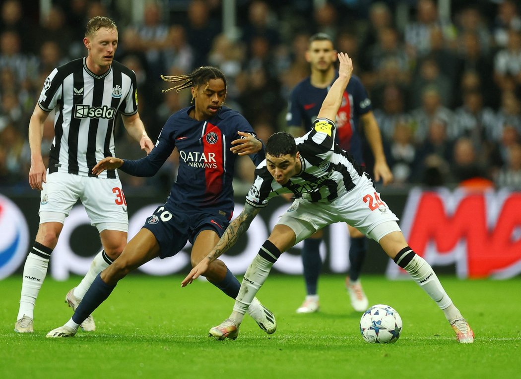 Newcastle šokoval PSG jasným vítězstvím