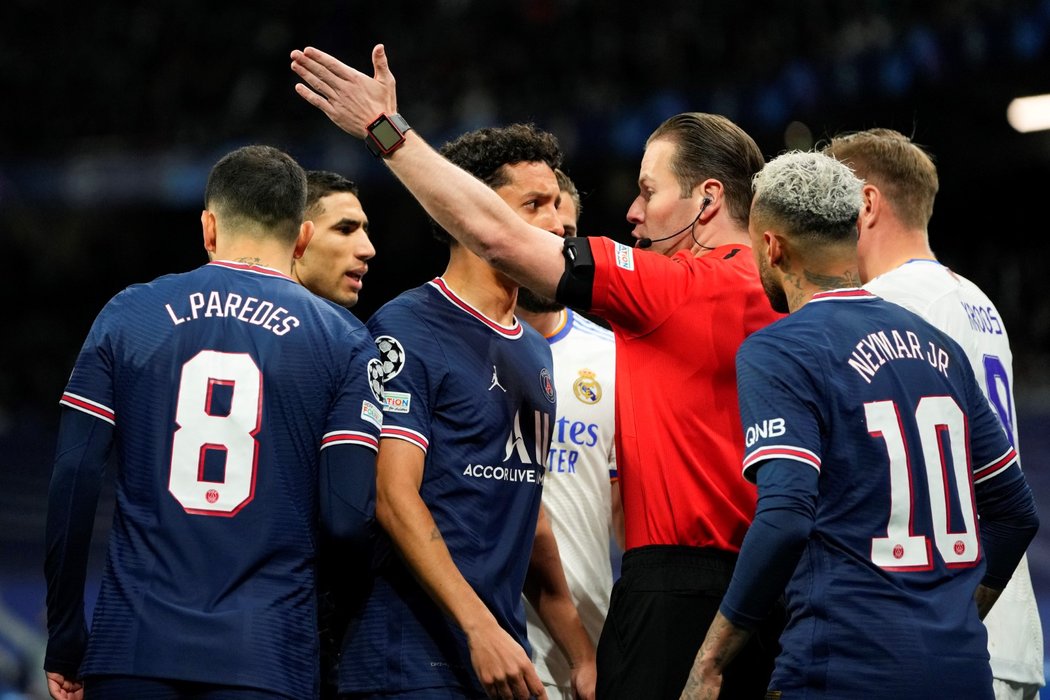 Real Madrid v domácí odvetě osmifinále Ligy mistrů proti PSG