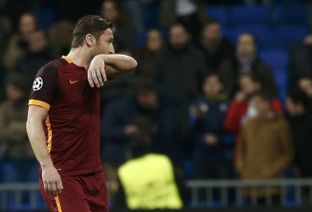 Francesco Totti na Santiago Bernabeu při zápase s Realem