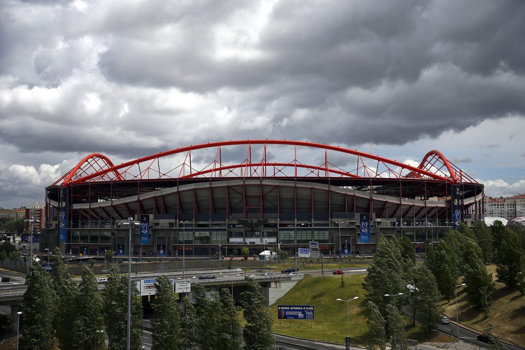 Stadion Luz v Lisabonu je dějištěm finále Ligy mistrů mezi španělskými obry Realem a Atlétikem Madrid