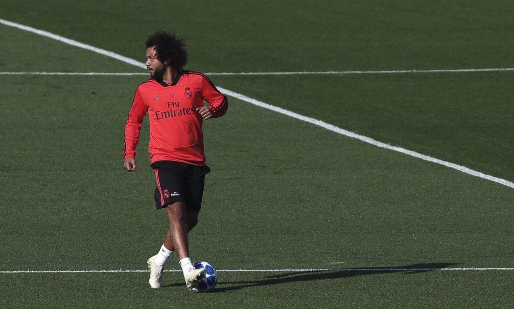 Marcelo na tréninku Realu Madrid před Plzní