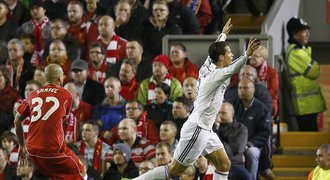 Demolici Liverpoolu načal Ronaldo, Vaclík s Basilejí smolně padl