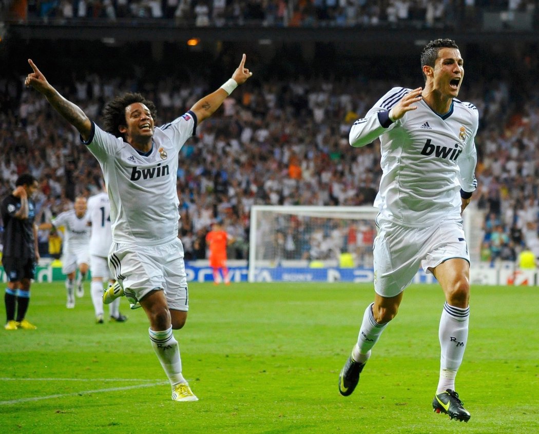 Cristiano Ronaldo rozhodl gólem v poslední minutě o výhře Realu Madrid nad Manchesterem City v Lize mistrů. Real zvítězil 3:2.