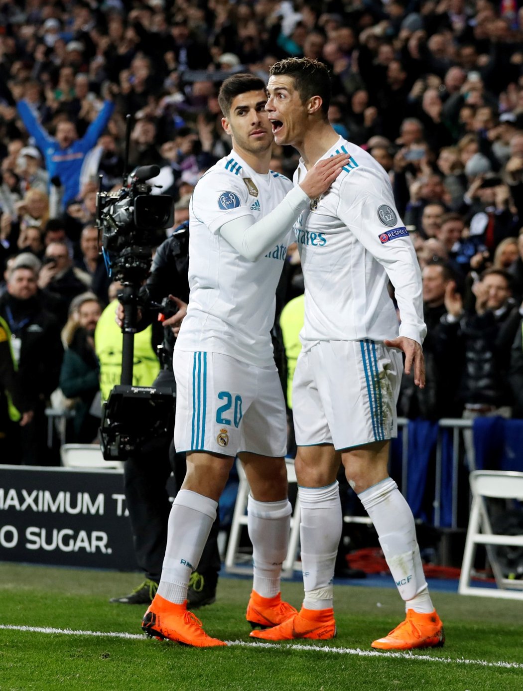Ohromná radost střelce dvou branek Realu Madrid Cristiana Ronalda v úvodním osmifinále Ligy mistrů