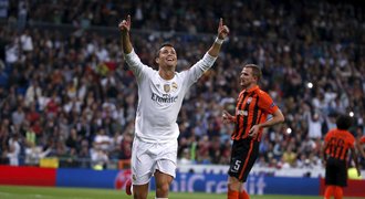 Ronaldo zničil Doněck třemi góly a má rekord, Juventus pokořil City