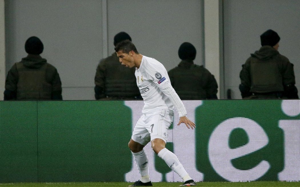 Ronaldo a jeho oslava první branky proti Šachtaru