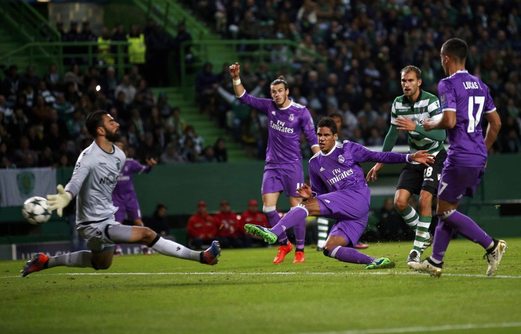 Real poslal na půdě Sportingu do vedení Varane