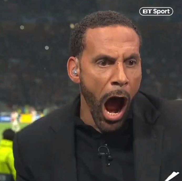 Rio Ferdinand se raduje z třetího gólu Lucase