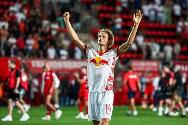 Maurits Kjaergaard se v Salcburku proměnil ve stěžejní článek středu pole Maurits Kjaergaard se v Salcburku proměnil ve stěžejní článek středu pole