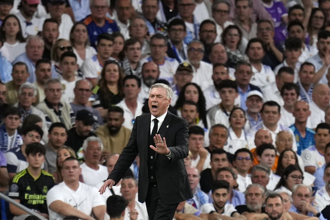 Trenér Reali Carlo Ancelotti během semifinále Ligy mistrů proti City