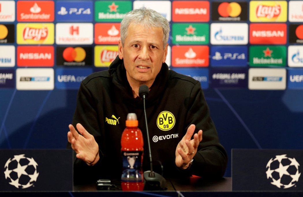 Lucien Favre na předzápasové tiskové konferenci chválil Slavii, moc dobře si je vědom že Borussii nečeká lehké utkání