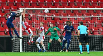 SESTŘIH: Slavia - Midtjylland 0:0. První zápas bez gólu, podržel Kolář