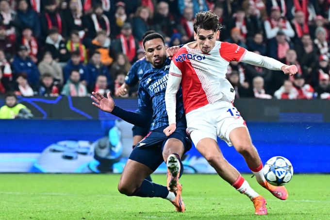 Liga mistrů zase o krok blíž. Česko uteklo Polsku, ale zpět ve hře je i Řecko Liga mistrů zase o krok blíž. Česko uteklo Polsku, ale zpět ve hře je i Řecko