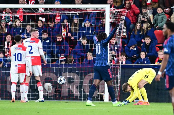 ONLINE: Slavia - Arsenal 0:3. Markovič špatně vyběhl, Merino snadno zvýšil ONLINE: Slavia - Arsenal 0:3. Markovič špatně vyběhl, Merino snadno zvýšil