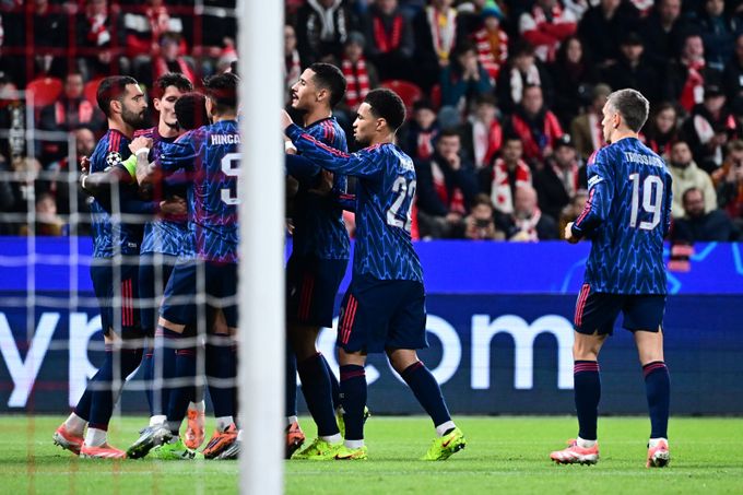 ONLINE: Slavia - Arsenal 0:1. VAR odhalil ruku Provoda, penaltu proměnil Saka ONLINE: Slavia - Arsenal 0:1. VAR odhalil ruku Provoda, penaltu proměnil Saka