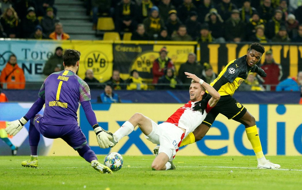 Dortmund držel fantastický brankář Bürki