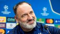 Kouč Slavie Jindřich Trpišovský na tiskové konferenci před utkáním s Bilbaem